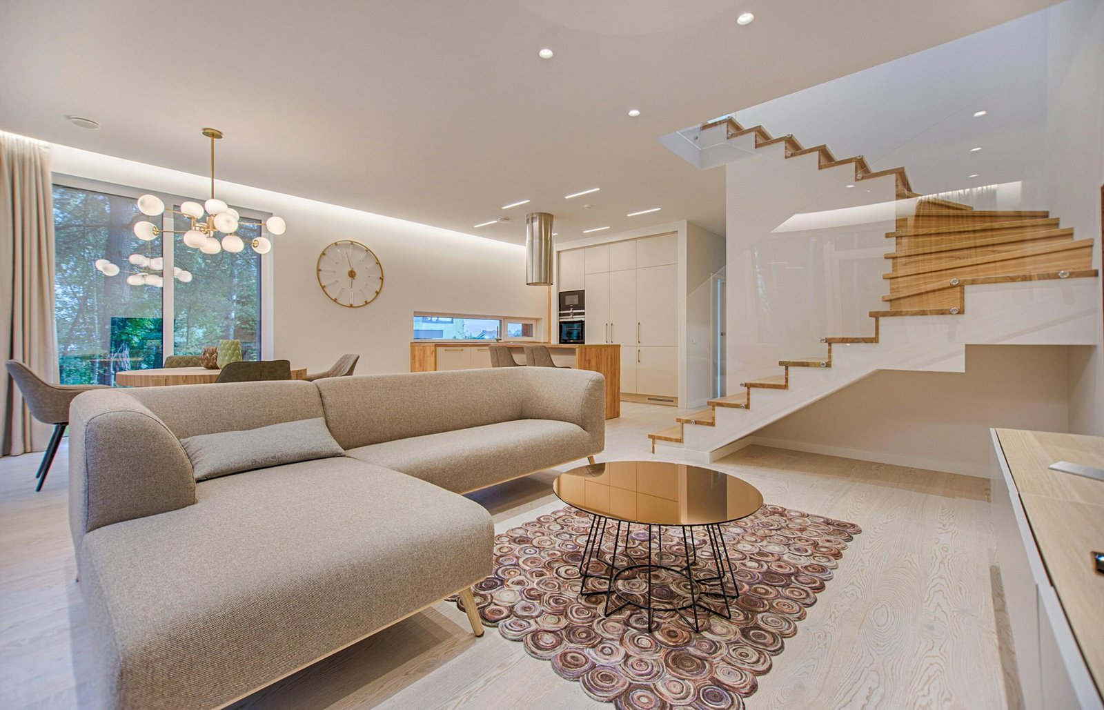 Luxury Interior - Jukaku Real Estate